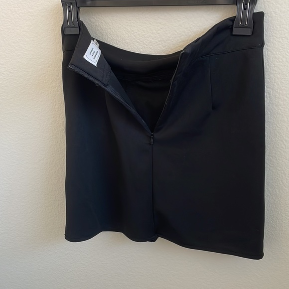 Badass Black skirt - Picture 5 of 8